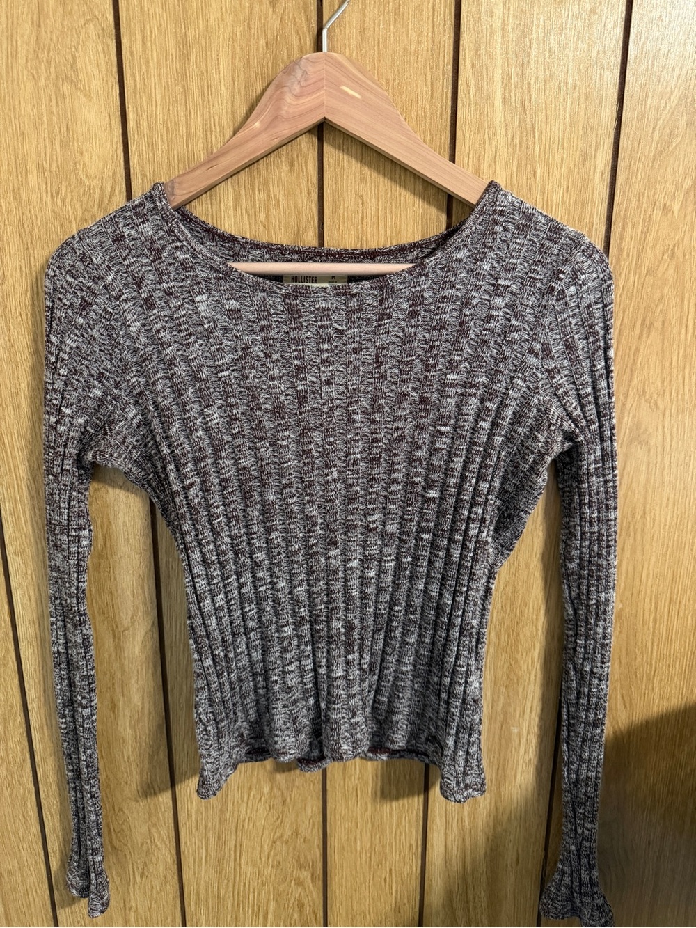 Hollister Ribbed Knit Long Sleeve Top Gray Burgundy Marled Size Medium Stretch
